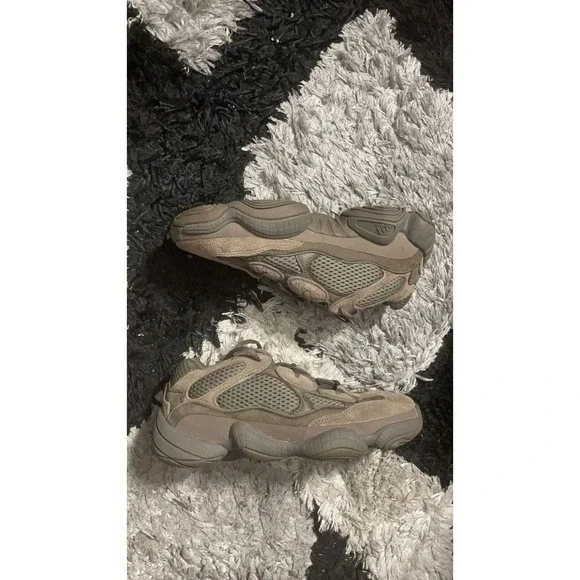 Size 6.5 - adidas Yeezy 500 Clay Brown